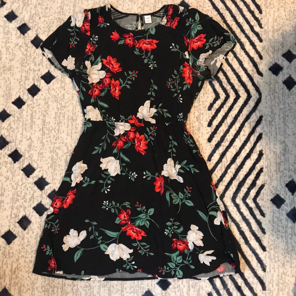 Old Navy floral dress